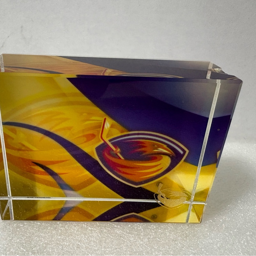 Atlanta Thrashers Glass Paper Weight